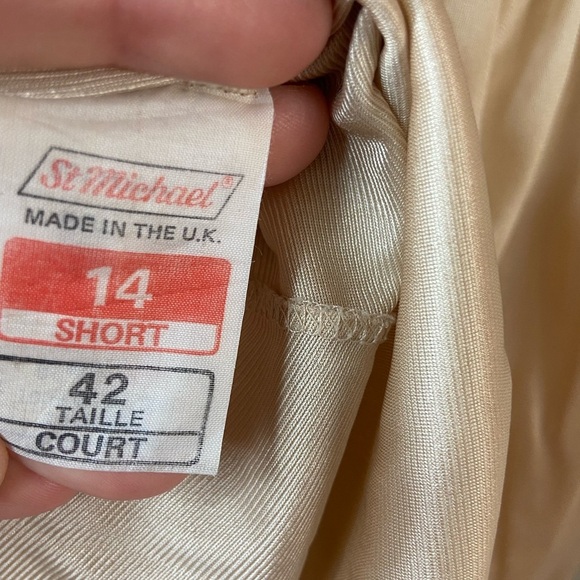 Vintage St.Michael Champagne V-neck Slip - Picture 12 of 12
